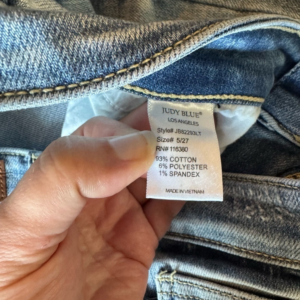 JUDY BLUE Women’s Distressed Skinny Jeans - Picture 9 of 16